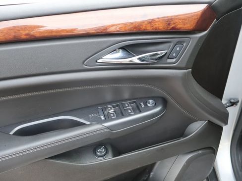 Used 2014 Cadillac SRX Luxury w/ Driver Awareness Package FWD image 28