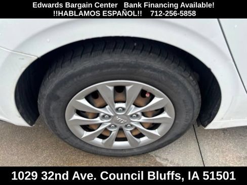 Used 2019 Kia Forte Sedan FWD image 6
