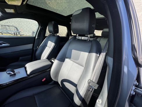 Certified 2025 Land Rover Range Rover Velar S image 15