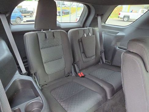 Used 2012 Ford Explorer XLT w/ Class III Trailer Tow Pkg AWD/4WD image 18