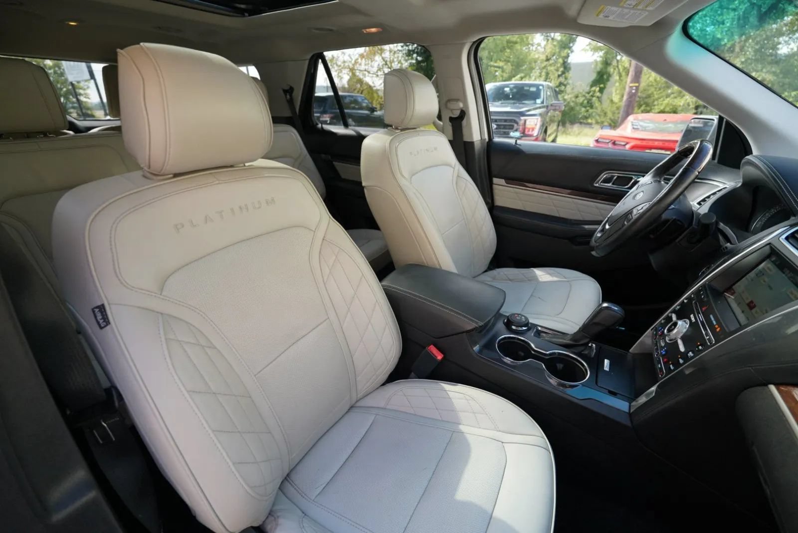 Used 2017 Ford Explorer Platinum AWD/4WD image 48