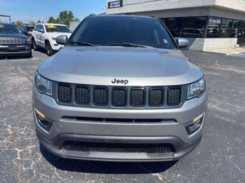 Used 2020 Jeep Compass Latitude FWD image 2