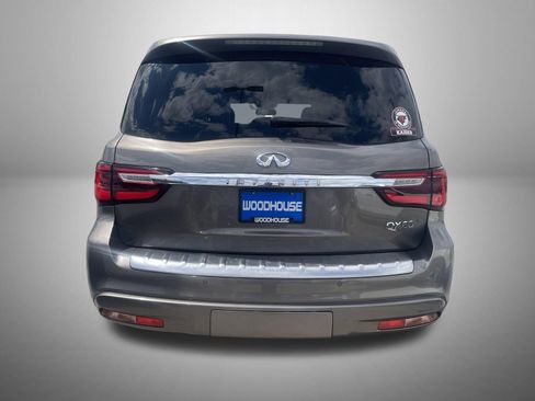 Used 2019 INFINITI QX80 Luxe w/ Proassist Package AWD/4WD image 3