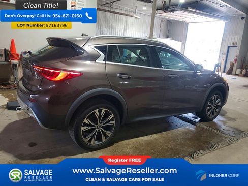 Used 2018 INFINITI QX30 Premium w/ Navigation Package AWD/4WD image 4
