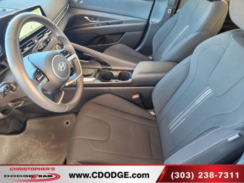 Used 2025 Hyundai Elantra SEL image 10