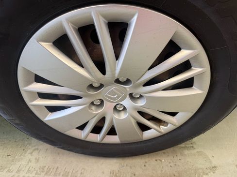 Used 2016 Honda Odyssey LX image 30