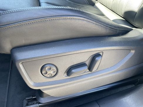 Used 2025 Audi Q5 2.0T Premium image 19