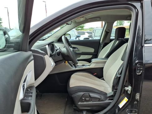 Used 2010 Chevrolet Equinox LS FWD image 13