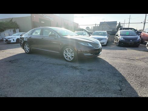 Used 2013 Lincoln MKZ AWD image 1