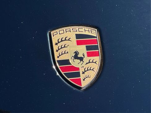 Used 2021 Porsche Macan AWD/4WD image 37
