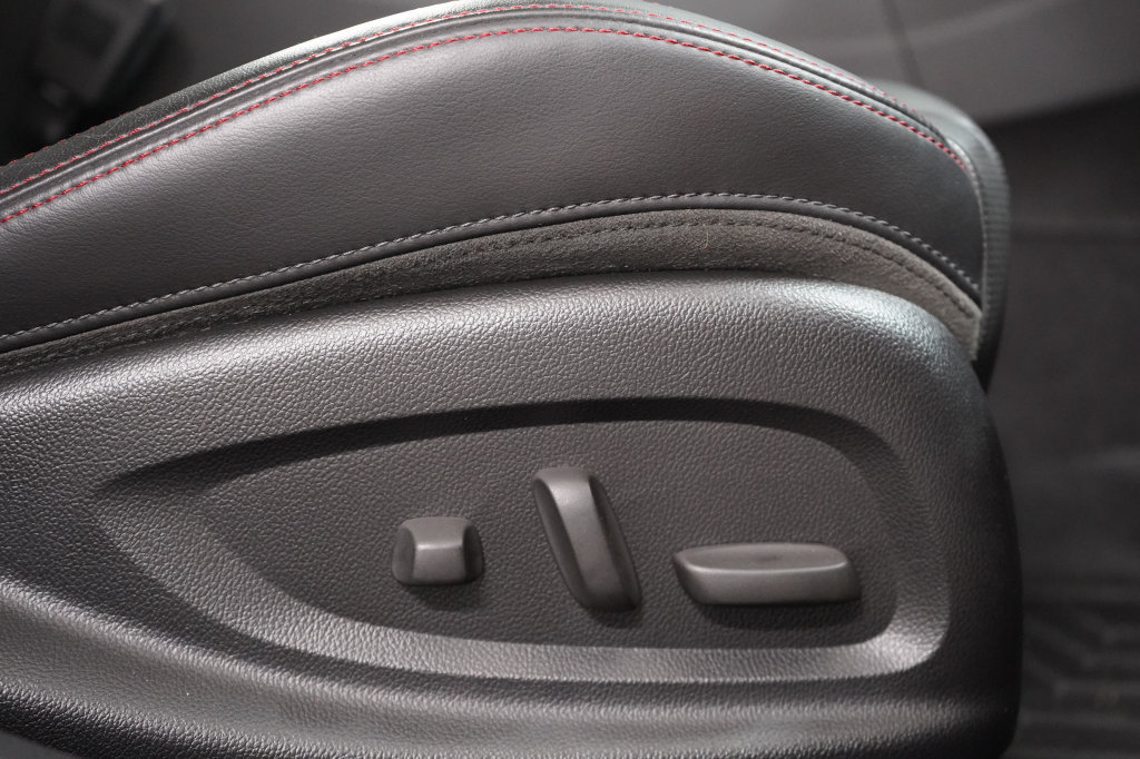 Used 2017 Chevrolet SS RWD image 24