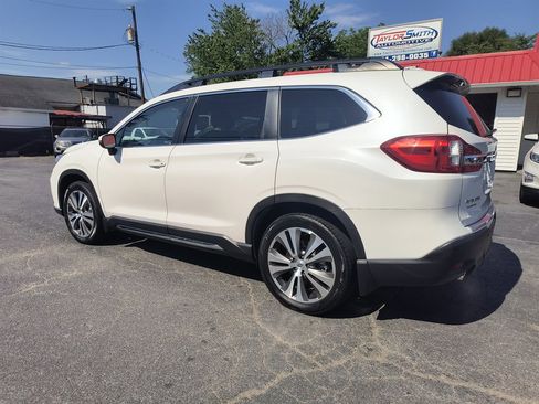 Used 2020 Subaru Ascent Limited w/ Technology Package AWD/4WD image 3