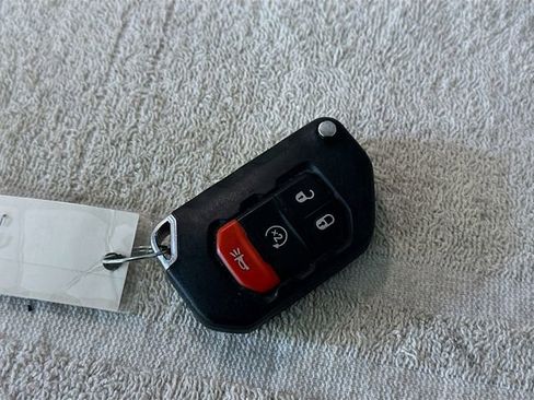 Used 2020 Jeep Wrangler Unlimited Sport image 26