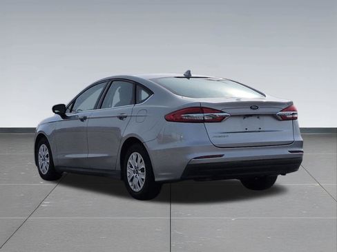 Used 2020 Ford Fusion S image 4