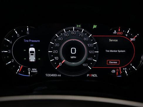 Used 2018 Cadillac Escalade Premium Luxury image 34