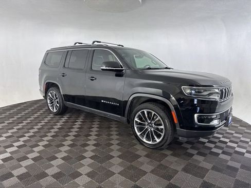 Used 2022 Jeep Wagoneer Series III w/ Premium Group I AWD/4WD image 1