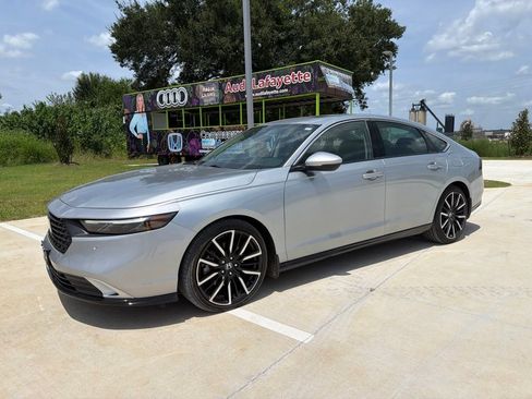 Used 2024 Honda Accord Touring image 1