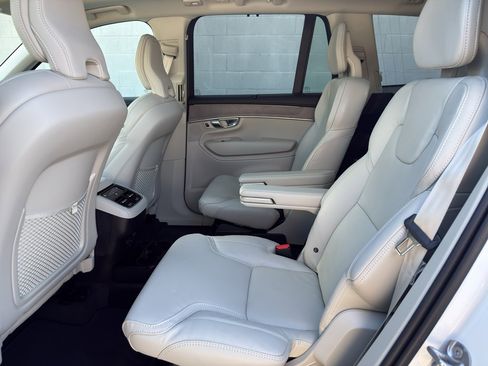 New 2026 Volvo XC90 B6 Ultra w/ Protection Package image 31