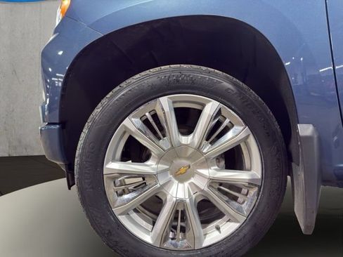 Used 2024 Chevrolet Silverado 1500 High Country w/ High Country Premium Package AWD/4WD image 10