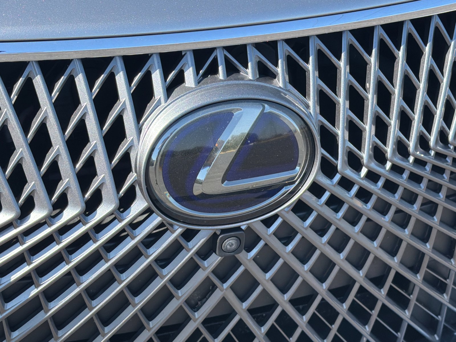 Used 2018 Lexus LS 500h w/ Interior Upgrade Package RWD image 39