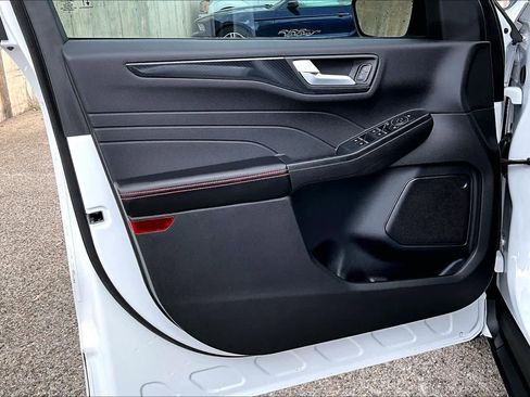 Used 2023 Ford Escape ST-Line w/ Tech Pack #1 image 22