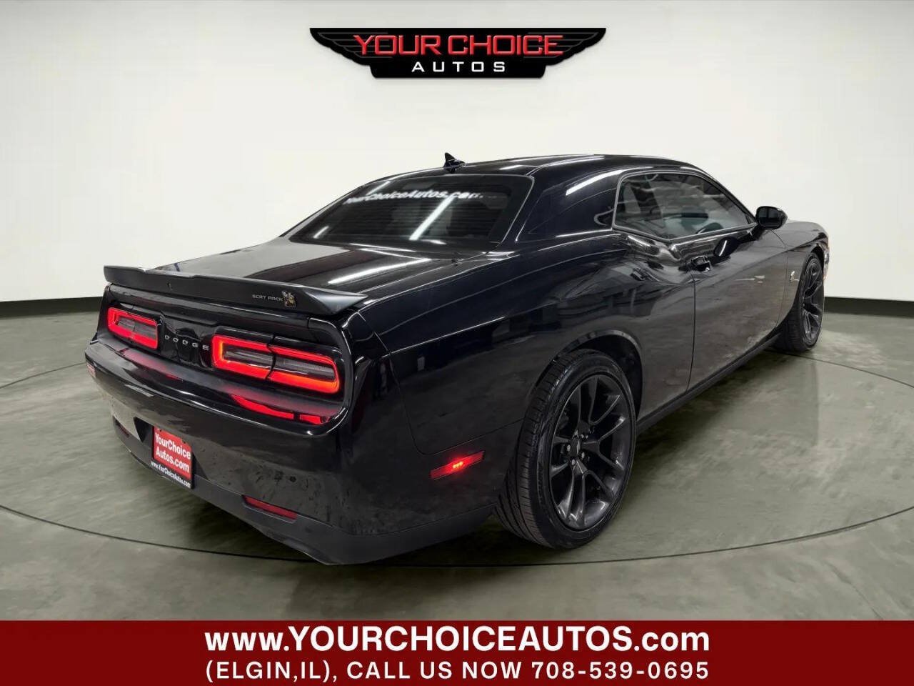 Used 2023 Dodge Challenger R/T Scat Pack RWD image 9