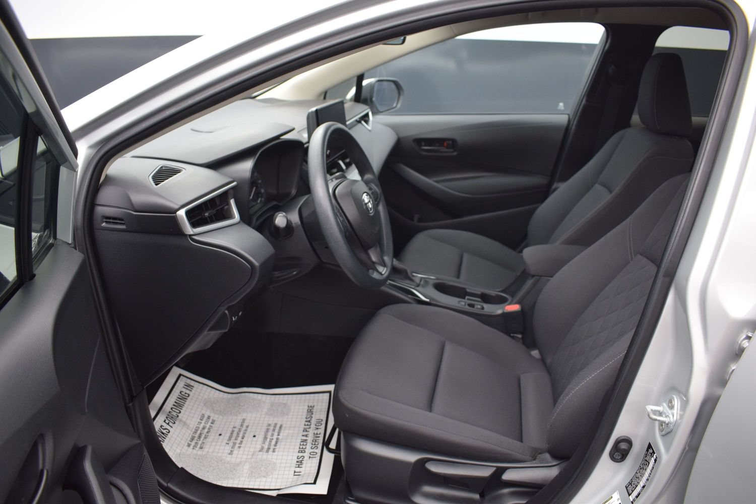 Used 2023 Toyota Corolla LE FWD image 13