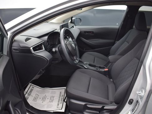 Used 2023 Toyota Corolla LE FWD image 13