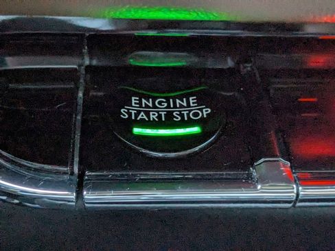 Used 2023 Lincoln Nautilus Reserve w/ Monochromatic Package image 32