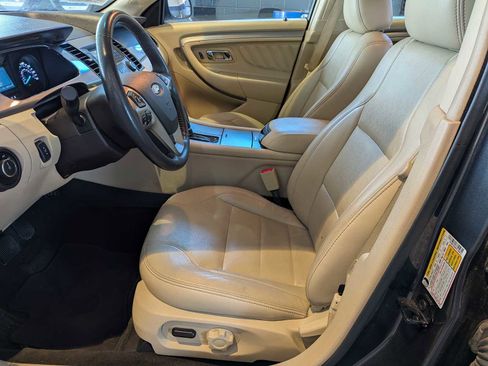 Used 2015 Ford Taurus SEL image 14