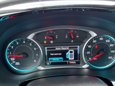 Used 2018 Chevrolet Traverse LT FWD image 25