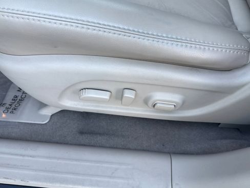 Used 2014 Nissan Pathfinder SL w/ Cargo Package image 13