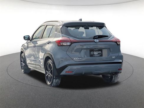 Used 2021 Nissan Kicks SR image 7