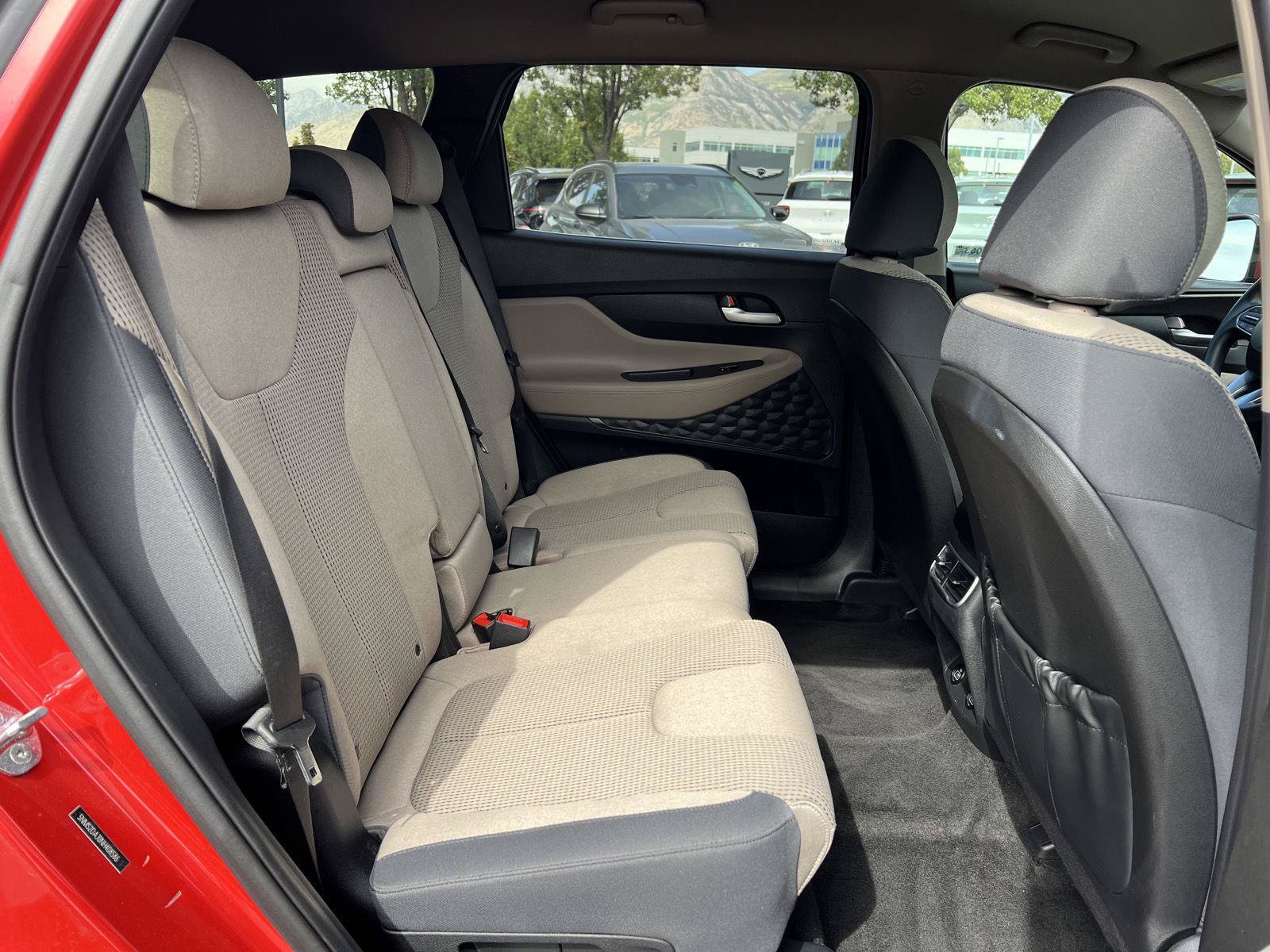Used 2022 Hyundai Santa Fe SEL AWD/4WD image 5