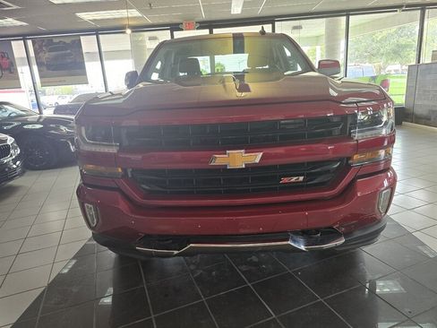 Used 2018 Chevrolet Silverado 1500 LT w/ All Star Edition AWD/4WD image 2