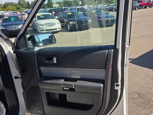 Used 2014 Ford Flex SEL w/ Equipment Group 202A image 16