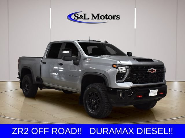 Used 2024 Chevrolet Silverado 2500 ZR2 w/ Technology Package AWD/4WD image 1