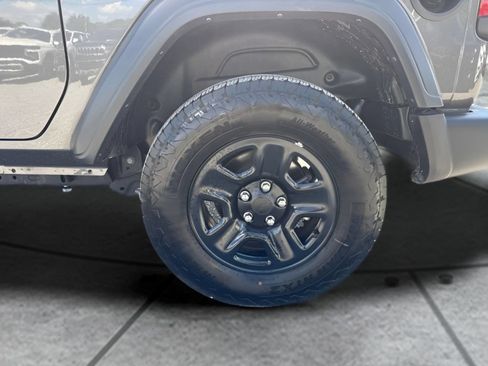 Used 2025 Jeep Wrangler Sport AWD/4WD image 20