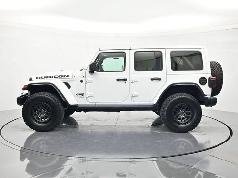 Used 2022 Jeep Wrangler Unlimited Rubicon w/ Xtreme Recon 35" Tire Package AWD/4WD image 8