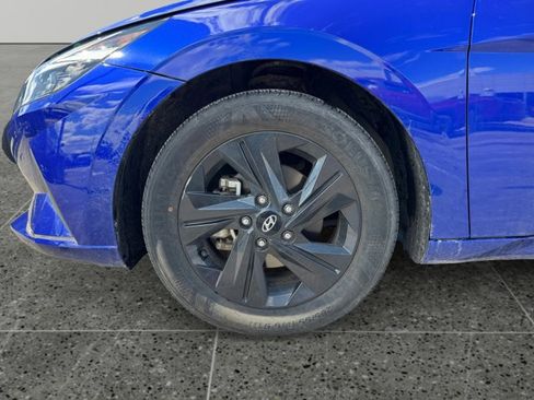 Used 2023 Hyundai Elantra SEL w/ Cargo Package image 14