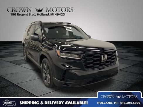 Used 2023 Honda Pilot Sport image 1