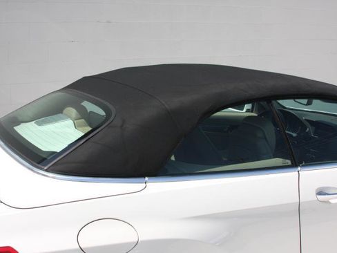 Used 2013 Mercedes-Benz E 550 Cabriolet image 8