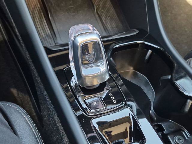 Used 2026 Volvo XC40 B5 Plus AWD/4WD image 20