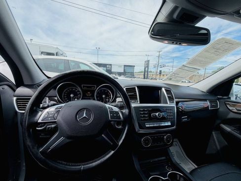 Used 2015 Mercedes-Benz ML 350 4MATIC w/ Premium 1 Package image 13