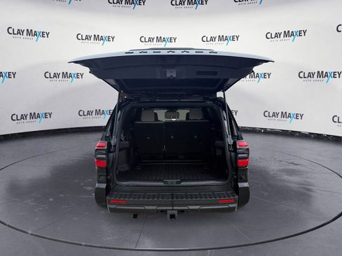 Used 2025 Toyota 4Runner SR5 image 16