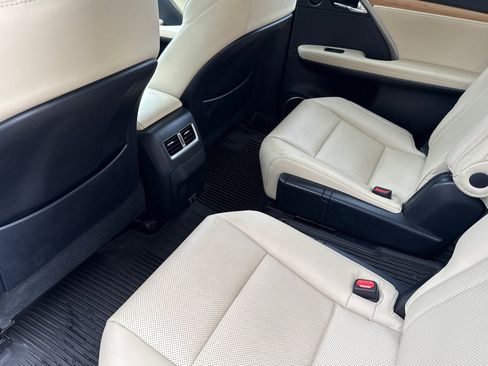 Certified 2022 Lexus RX 450hL AWD w/ Premium Package image 15