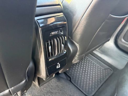 Used 2025 Jeep Compass Trailhawk w/ Sun & Sound Group AWD/4WD image 20