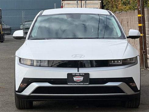 New 2026 Hyundai Ioniq 5 SEL image 3