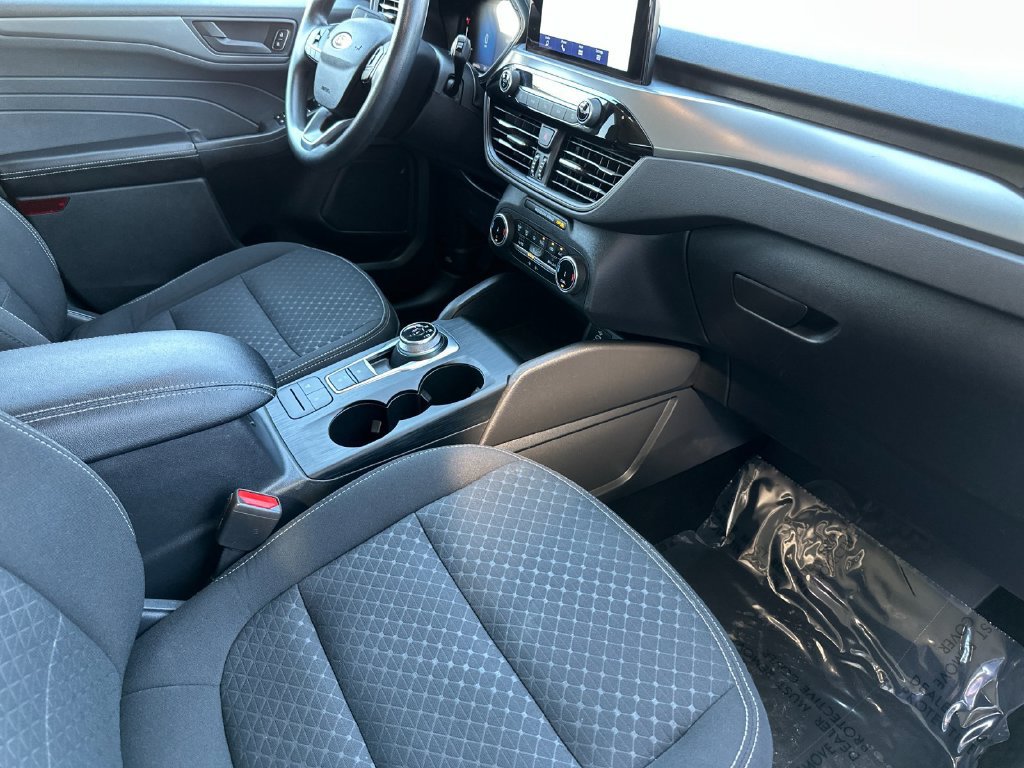 Certified 2025 Ford Escape Active FWD image 15