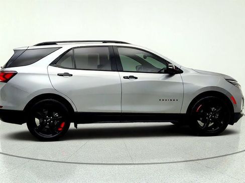 Used 2023 Chevrolet Equinox Premier FWD image 4